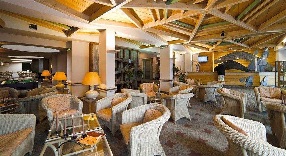 Hotel Les Vallees Labellemontagne La Bresse Exteriör bild